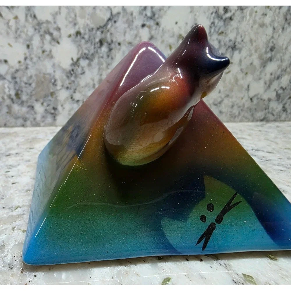 Signed D. Stiles Ceramic Cat Quartz Clock Pyramid Colorful Unique Decor‎